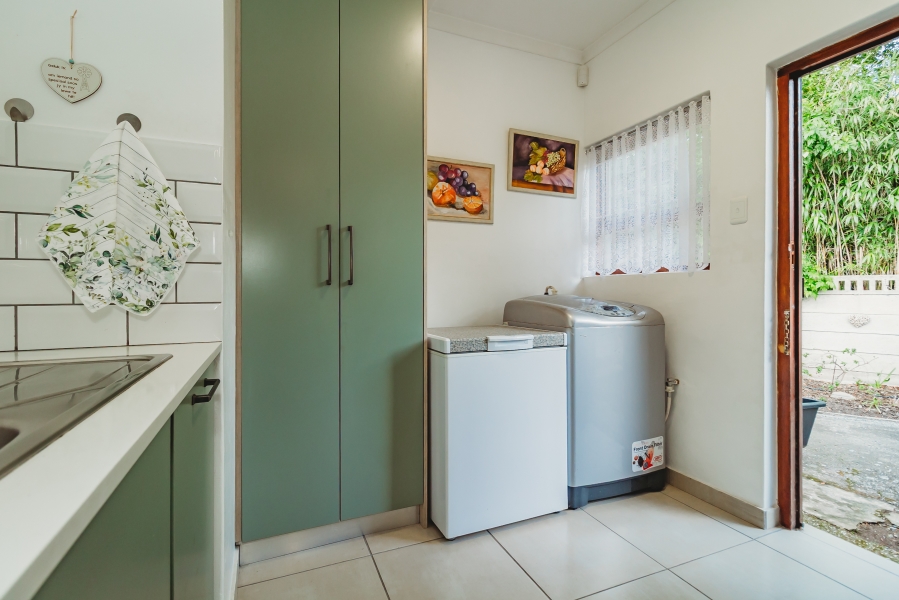 3 Bedroom Property for Sale in Denver Park Western Cape